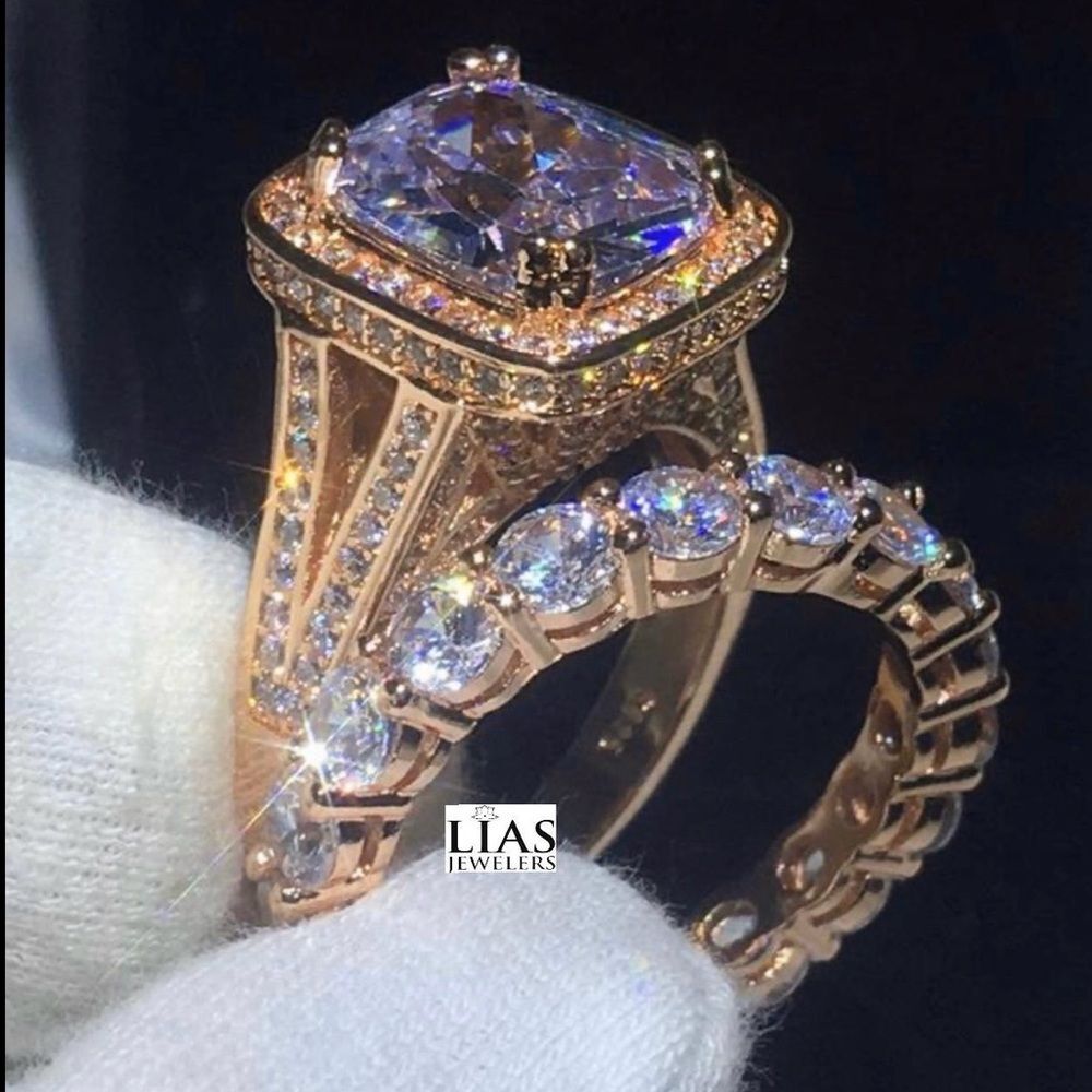 New 18k rose gold wedding ring set